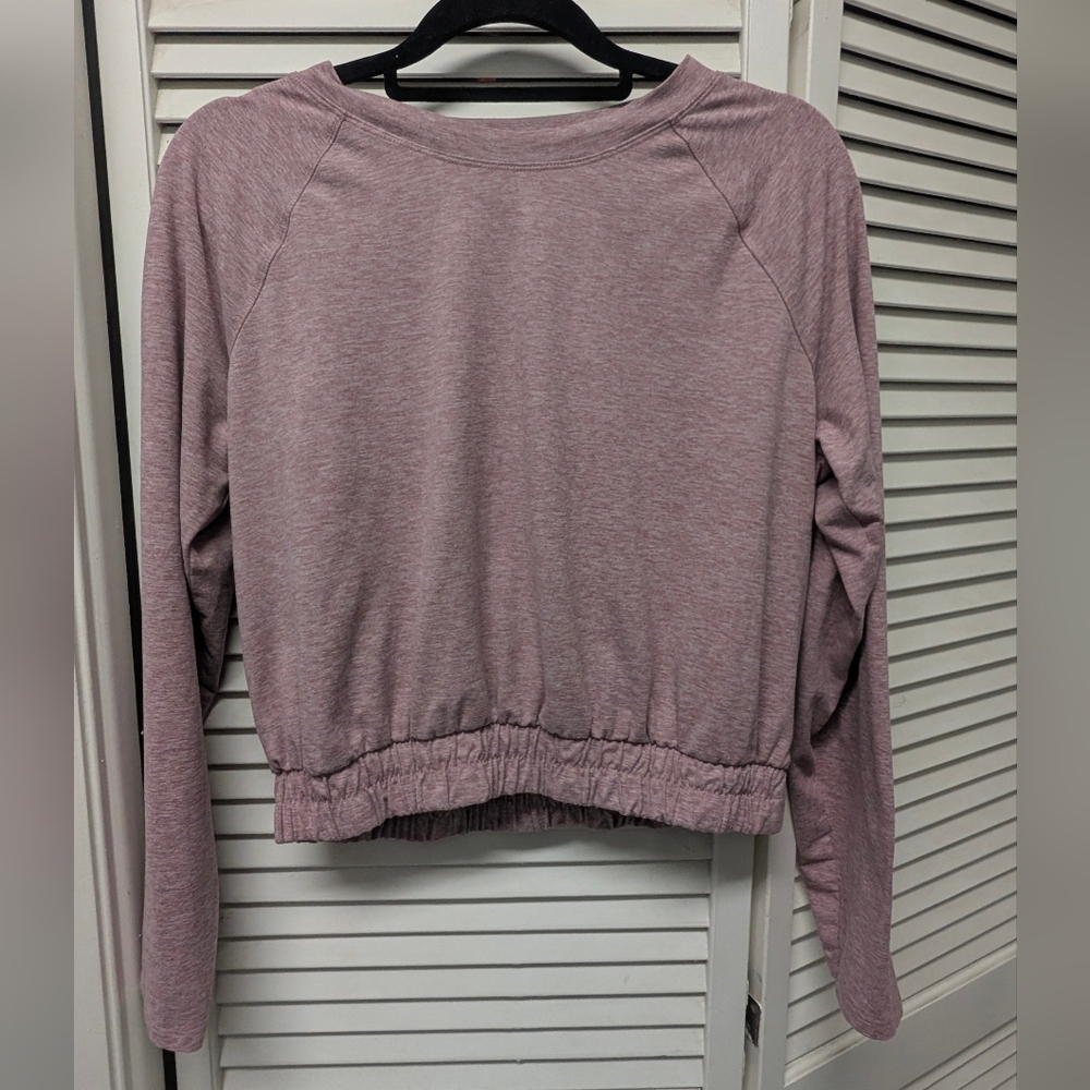 Velocity Lg V-Neck Sport Cropped Top